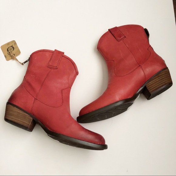 Born Wynd Leather Western Boot 